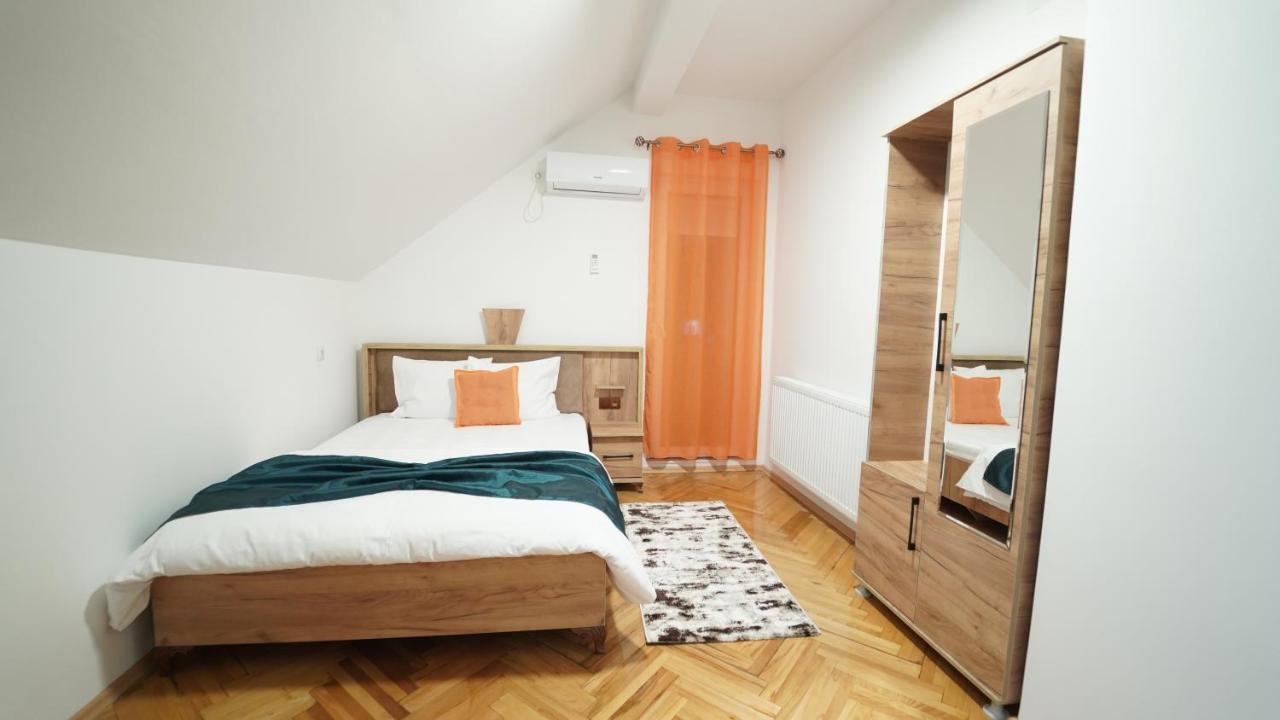 Madigan'S Hotel Kosovo Polje Zewnętrze zdjęcie