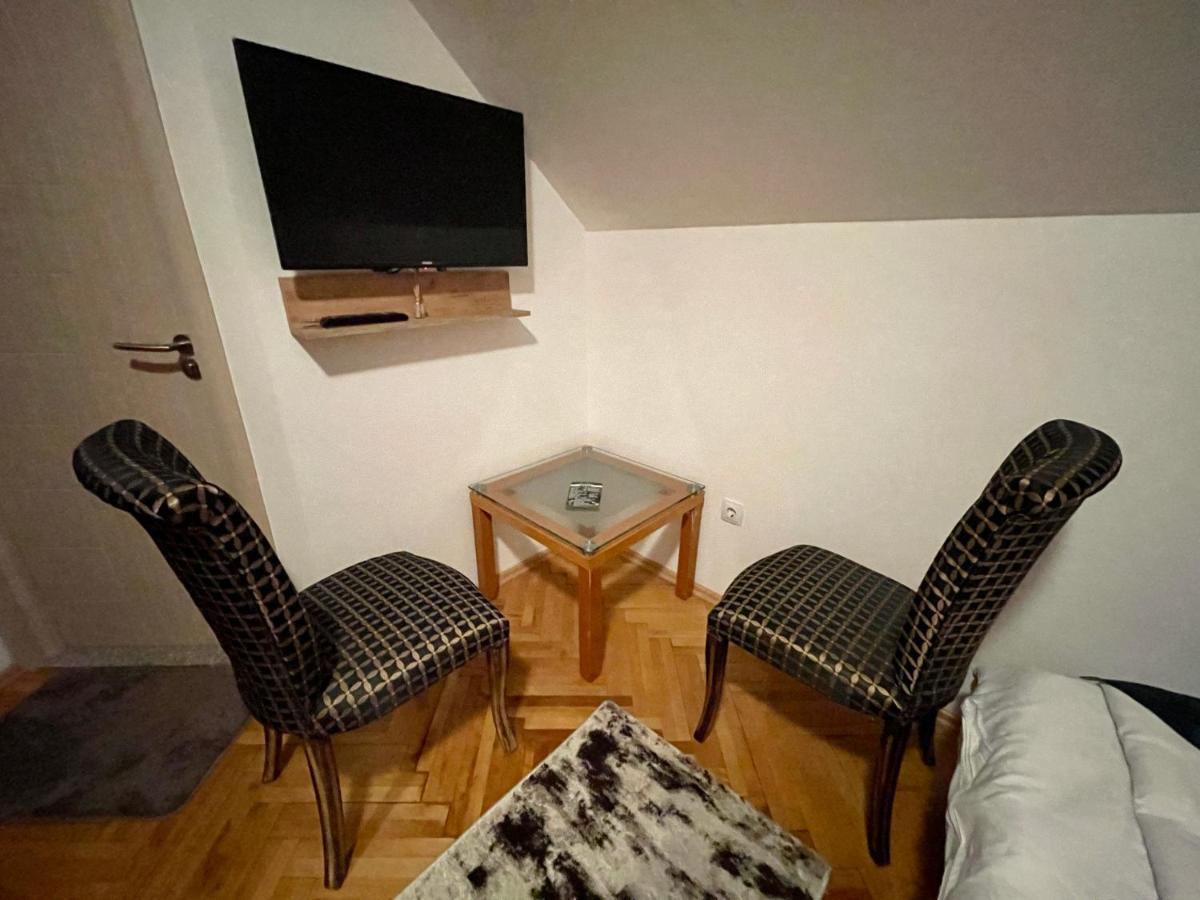 Madigan'S Hotel Kosovo Polje Zewnętrze zdjęcie