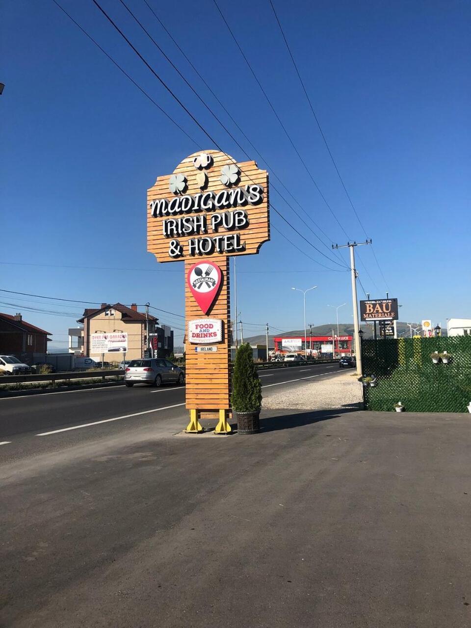 Madigan'S Hotel Kosovo Polje Zewnętrze zdjęcie